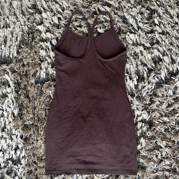 Aritzia TNA fitted dress - Picture 3 of 7